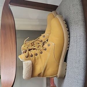 Esprit Faux fleece ladies boots 🌳